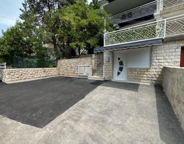 Lory Apartmani Dramalj Esterno foto
