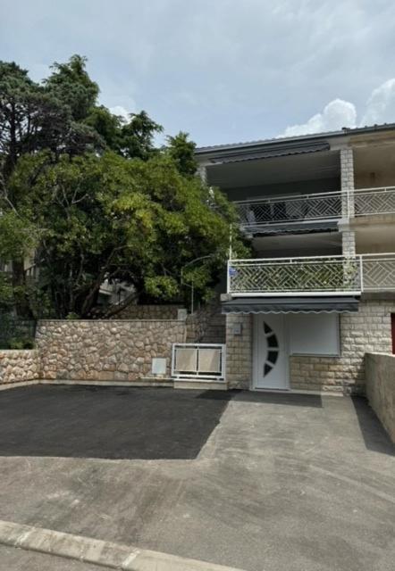 Lory Apartmani Dramalj Esterno foto