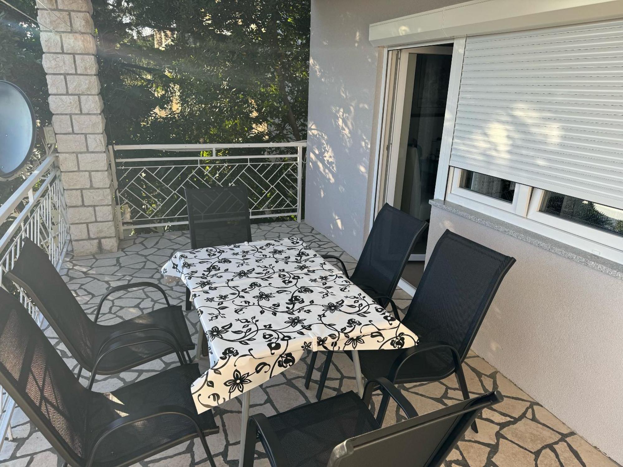 Lory Apartmani Dramalj Esterno foto