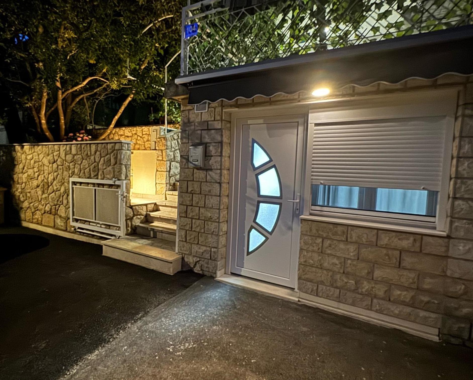 Lory Apartmani Dramalj Esterno foto