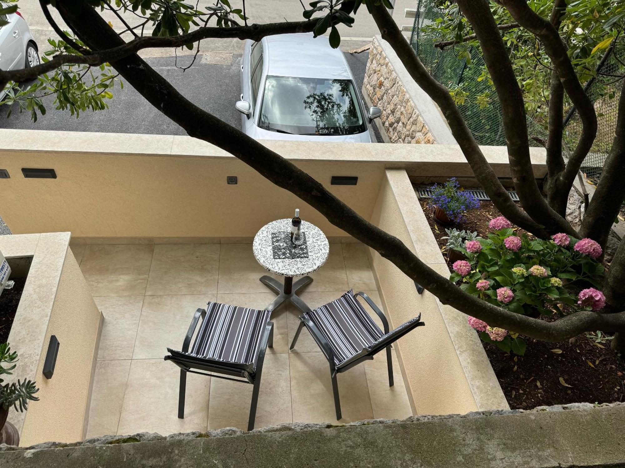 Lory Apartmani Dramalj Esterno foto
